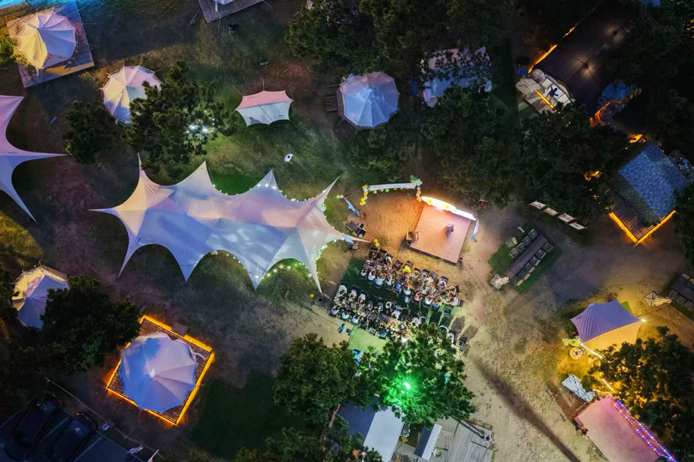 德森環(huán)境露營晚會